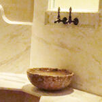 Раковины для кухни и ванной из натурального камня