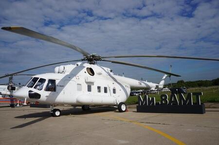 «Вертолеты России» поставили ГТЛК первые три вертолета Ми-8АМТ