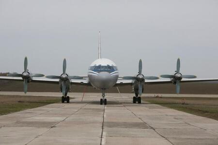 На вооружение транспортной авиации ЦВО поступил модернизированный дальнемагистральный Ил-18