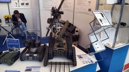 ЦНИИ «Робототехники и технической кибернетики» начал поставки спецслужбам робота сапера «Капитан»