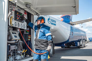 «Газпром нефть» внедрила цифровую систему учета авиатоплива