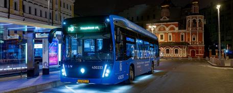 Ликсутов: число электробусов в Москве достигло 1100 единиц