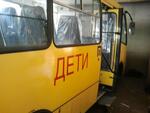 Школьные автобусы Isuzu с пандусом для детей-инвалидов.