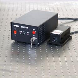 Твердотельный лазерный модуль с диодной накачкой
