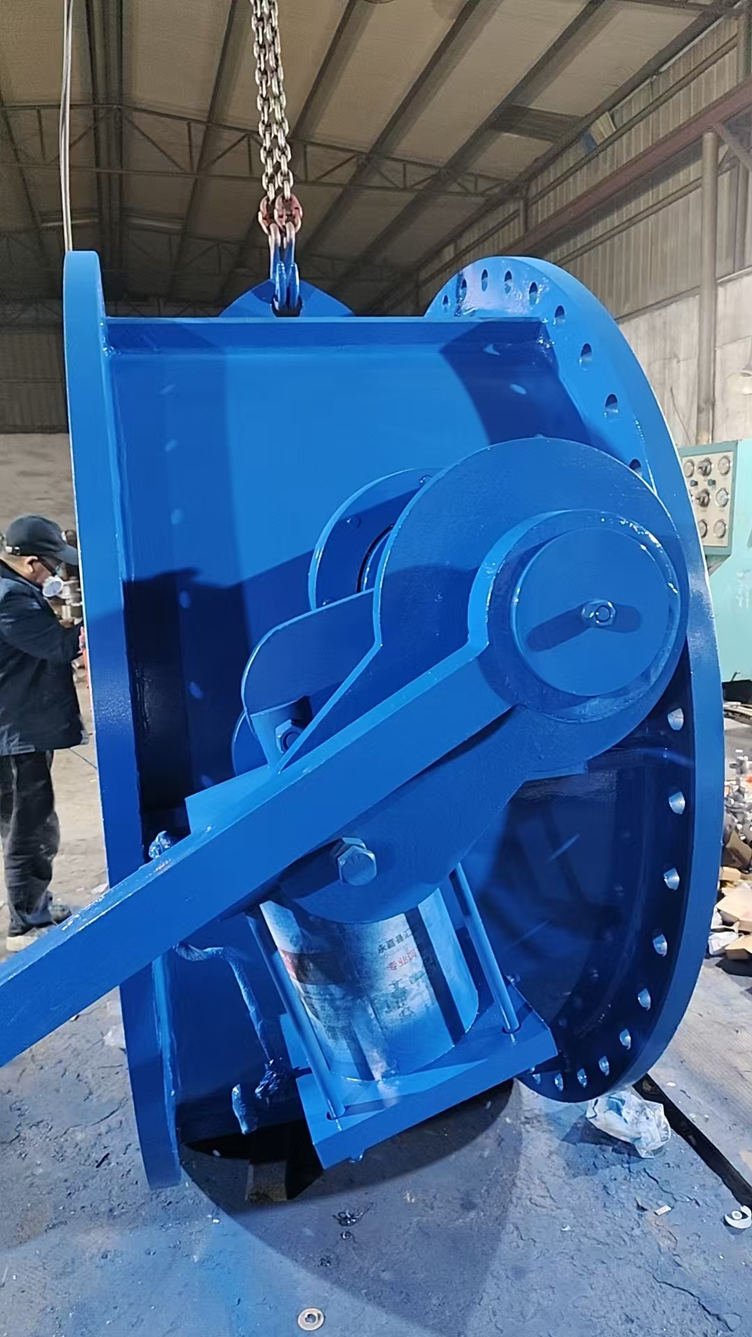 Клапан обратный поворотный фланцевый чугунный с противовесом 19ч19р