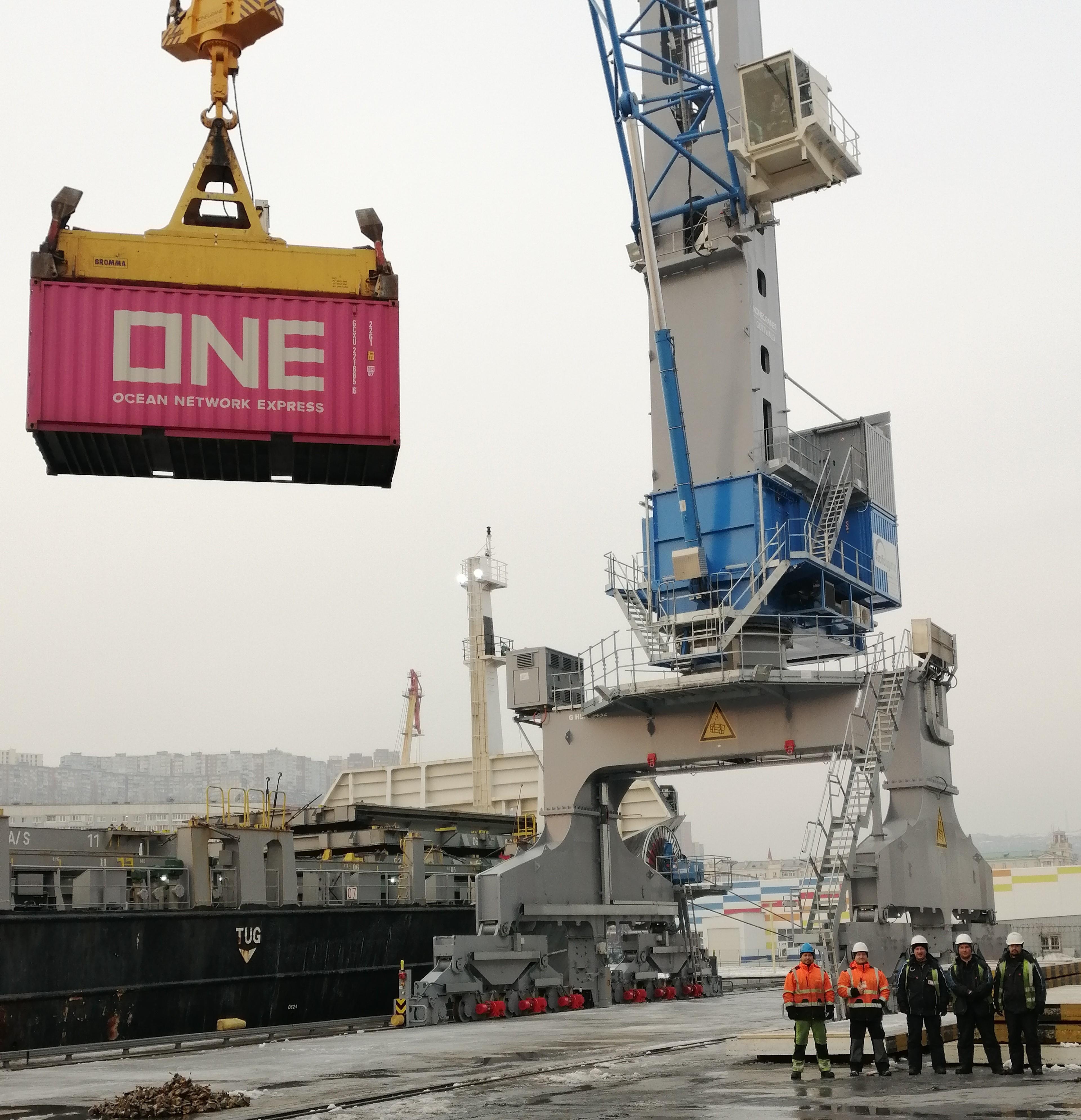 «Пасифик Лоджистик» ввела в эксплуатацию портальный кран Konecranes Gottwald