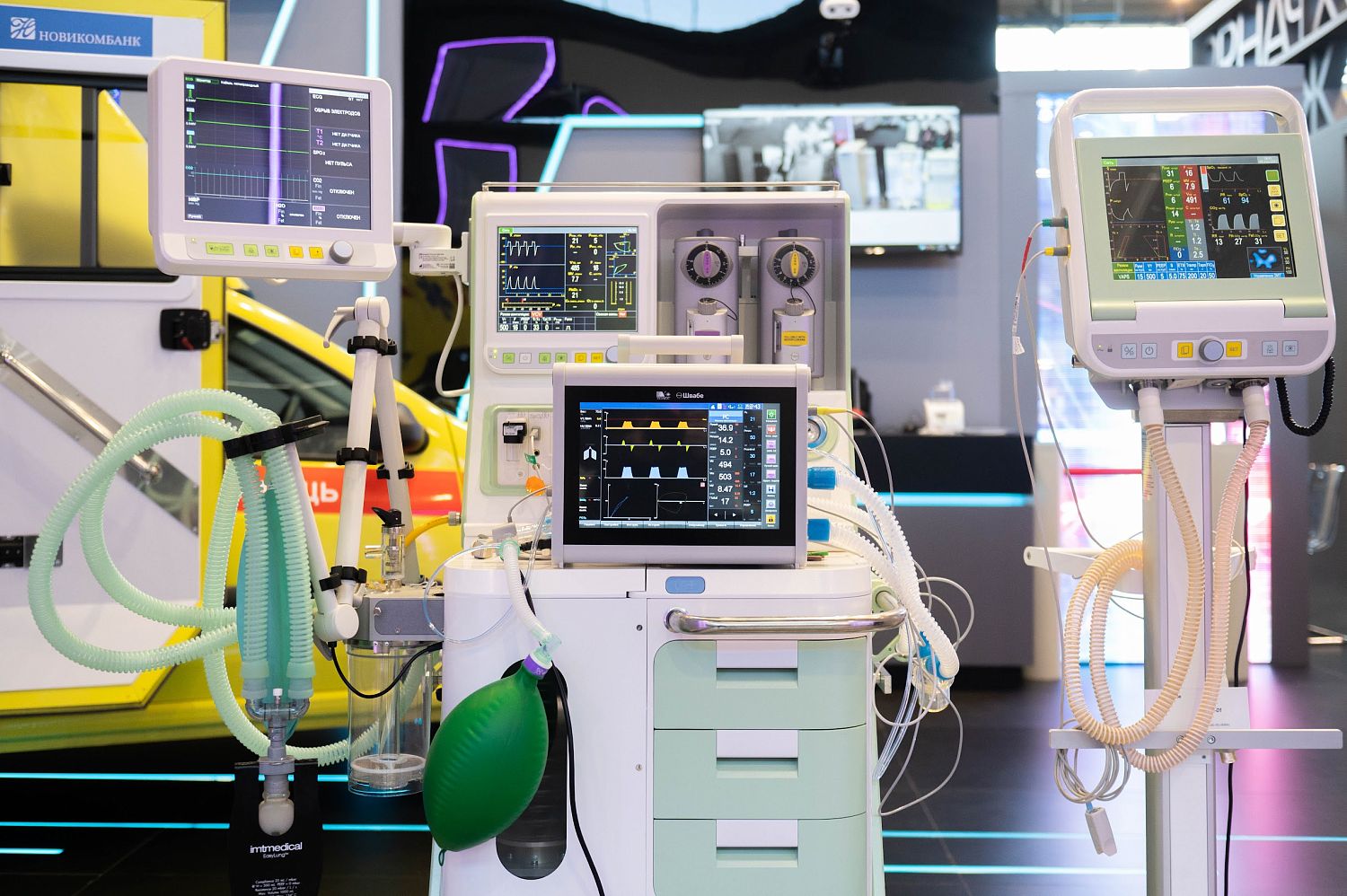 «Швабе» передал современные аппараты анестезии больницам Донбасса: помощь, которая спасает жизни