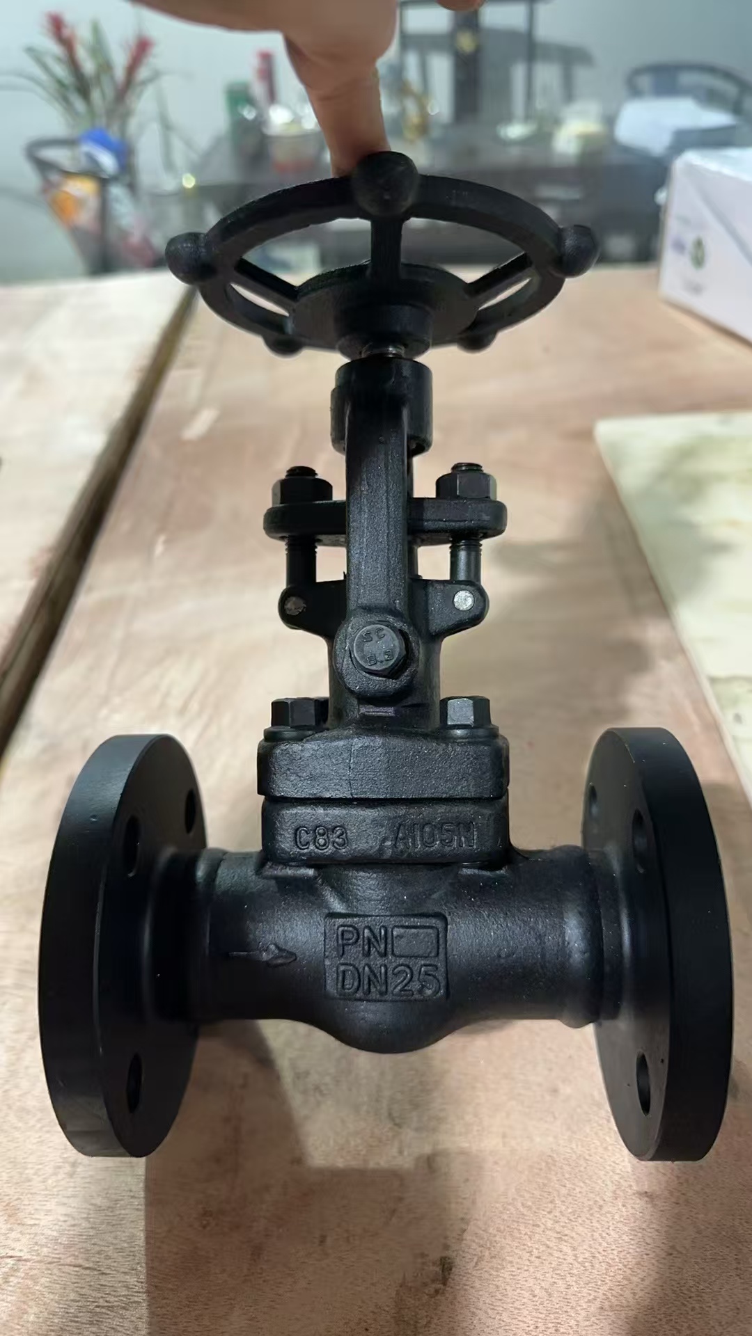 Задвижки клиновые компактные стальные кованые 31с45нж (ЗКС), Китай Задвижки клиновые компактные стальные кованые 31с45нж (ЗКС), Китай