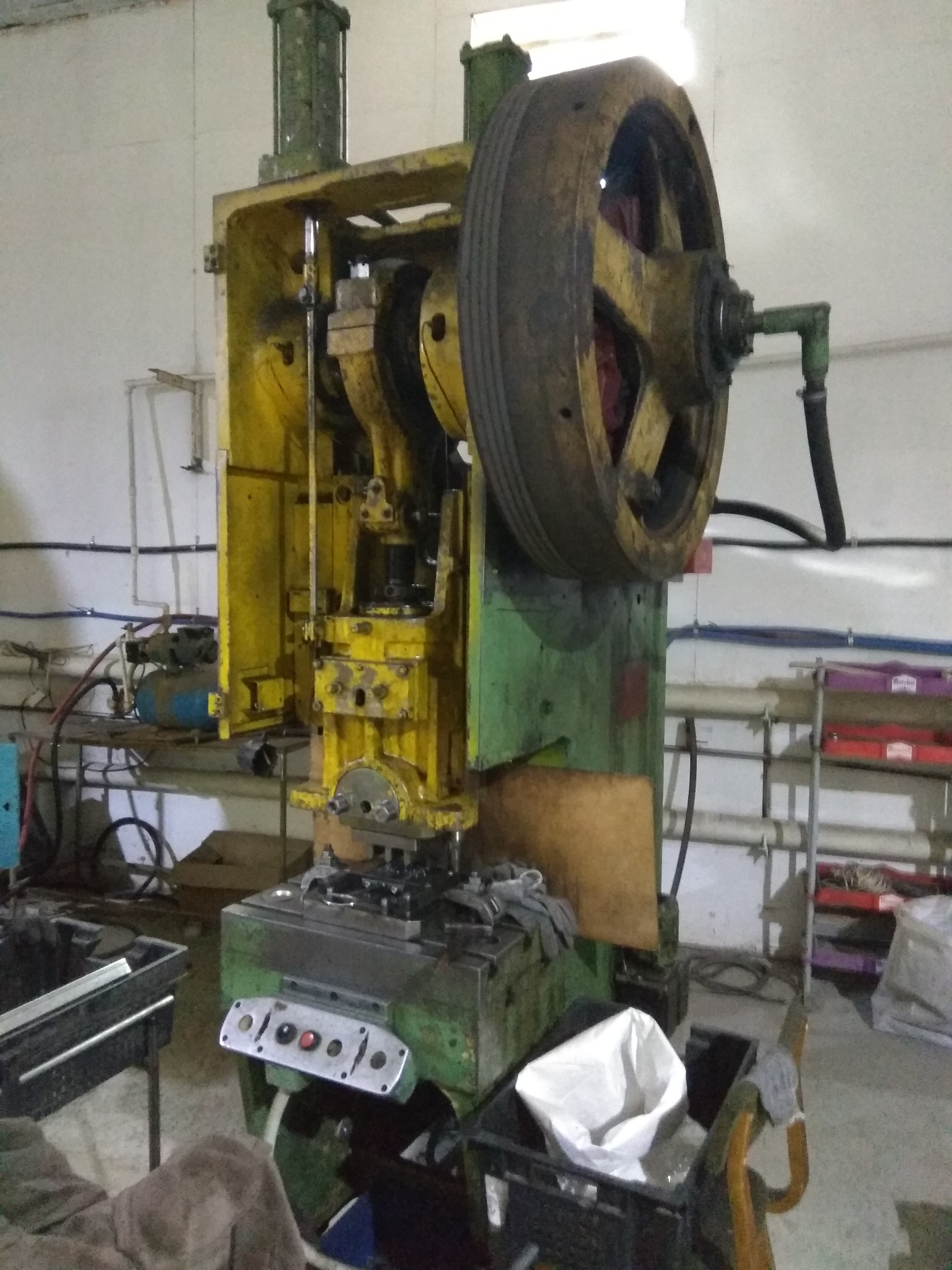 Пресс КД 2126