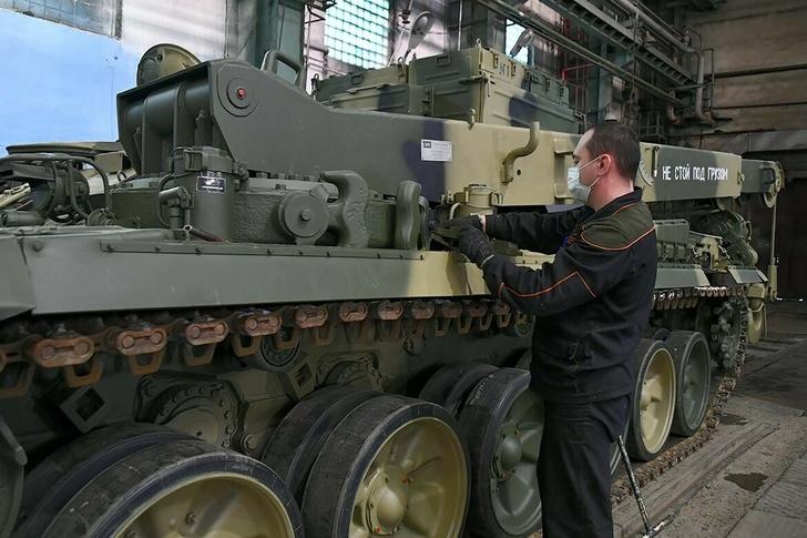 Уралвагонзавод отгрузил заказчику партию БРЭМ-1М Уралвагонзавод отгрузил заказчику партию БРЭМ-1М