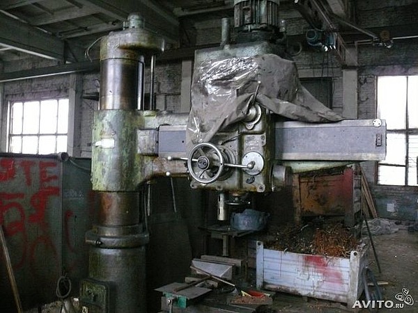 Радиально сверлильный станок