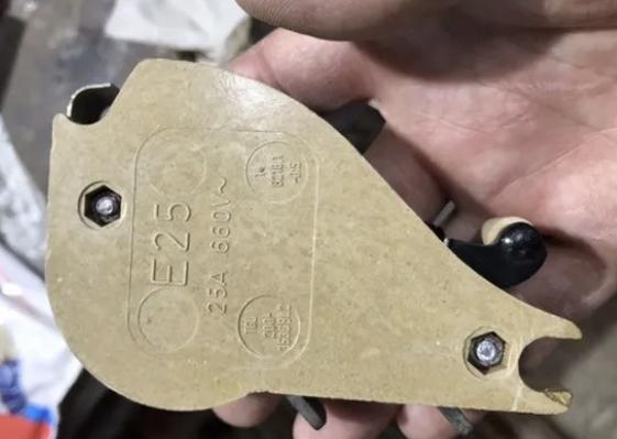 Ролико-рычажный выключатель Е-25 крана рдк