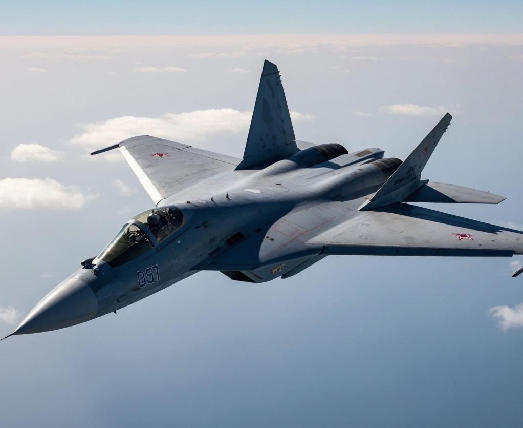 ОАК усилила парк ВКС: Минобороны получило партию Су‐57 в новом техническом облике