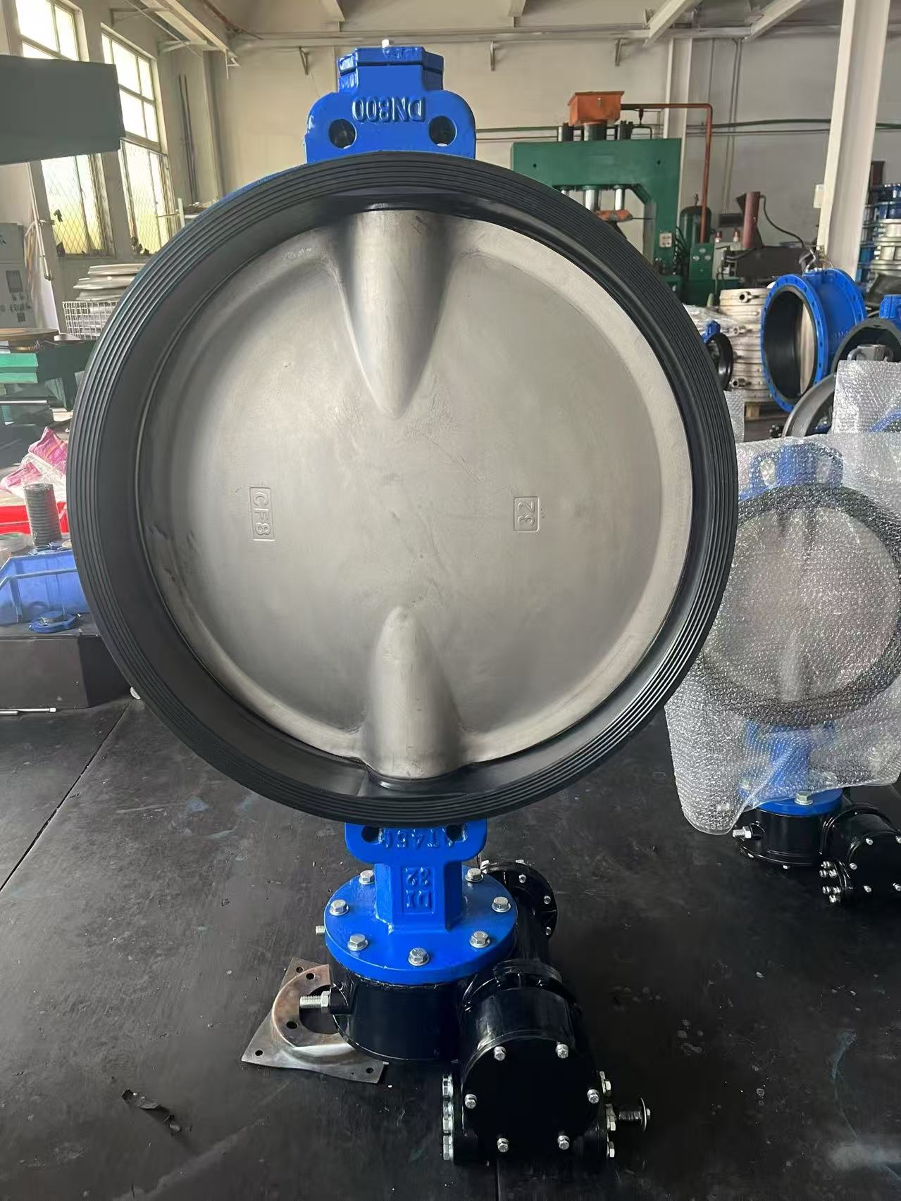 Затвор дисковый поворотный фланцевый стальной с двойным эксцентриситетом с редуктором