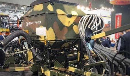 «Росэлектроника» представила сельхозтехнику в камуфляже на «Агросалоне-2020» «Росэлектроника» представила сельхозтехнику в камуфляже на «Агросалоне-2020»