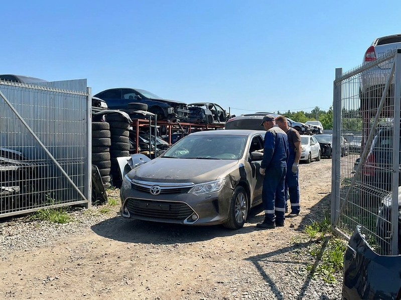 Выкуп аварийного авто на запчасти или восстановление: что выгоднее