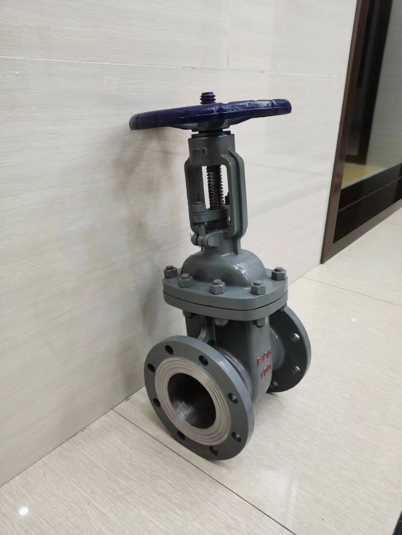 задвижки клиновые стальные по ГОСТу 30с41нж ру16 ду50-200 из Китая