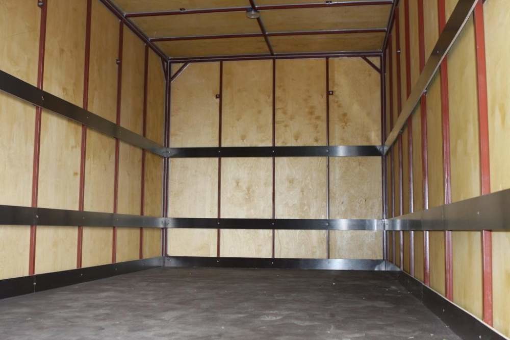 Фургон промтоварный Mitsubishi Fuso Canter