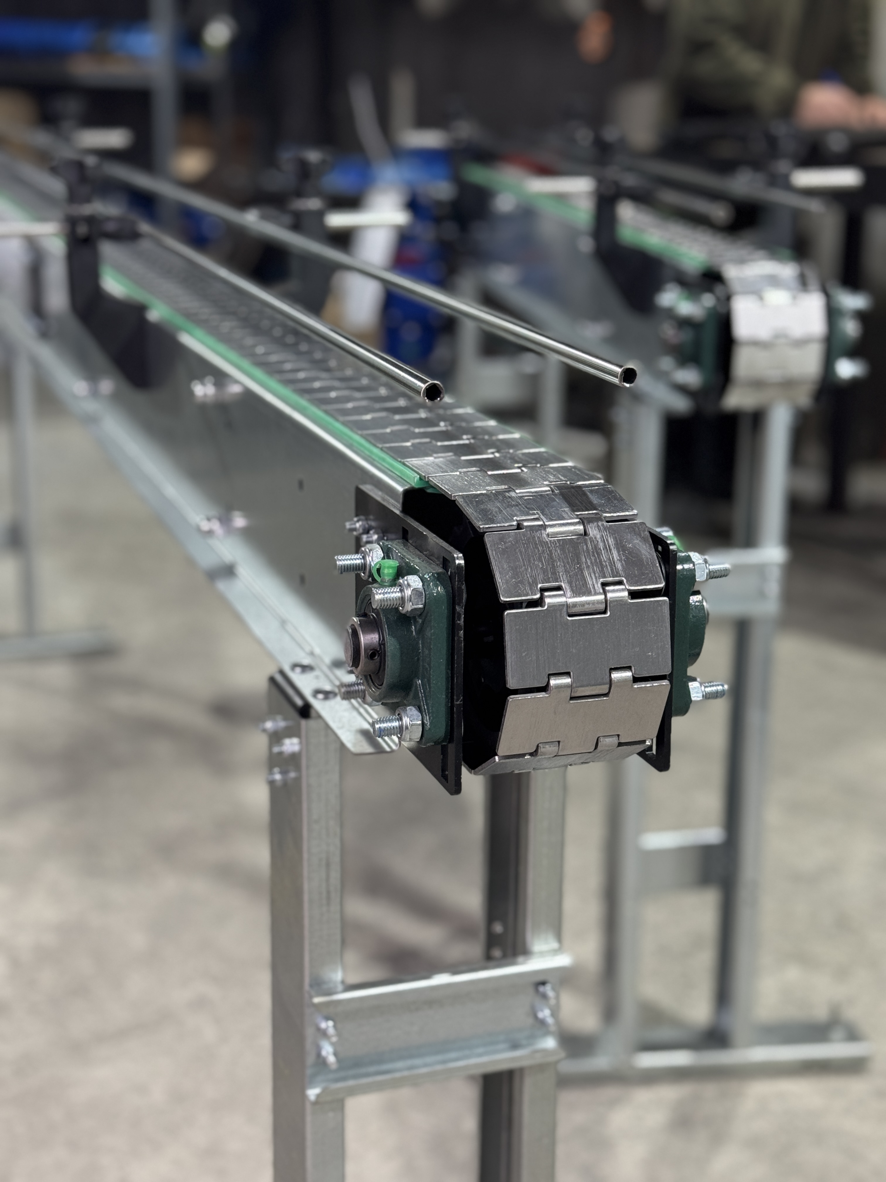 Пластинчатый конвейер (транспортер)