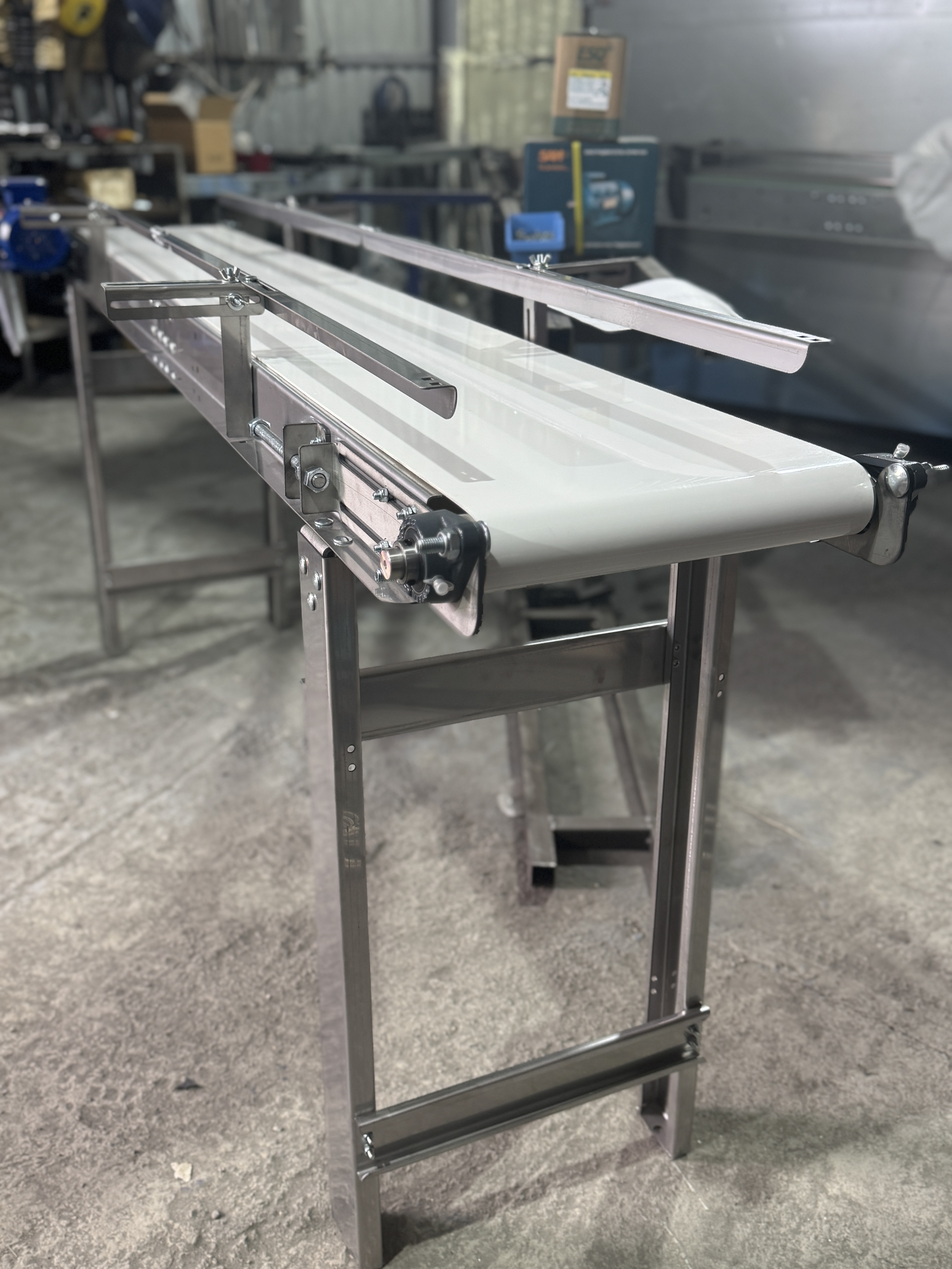 Прямой ленточный конвейер Прямой ленточный конвейер