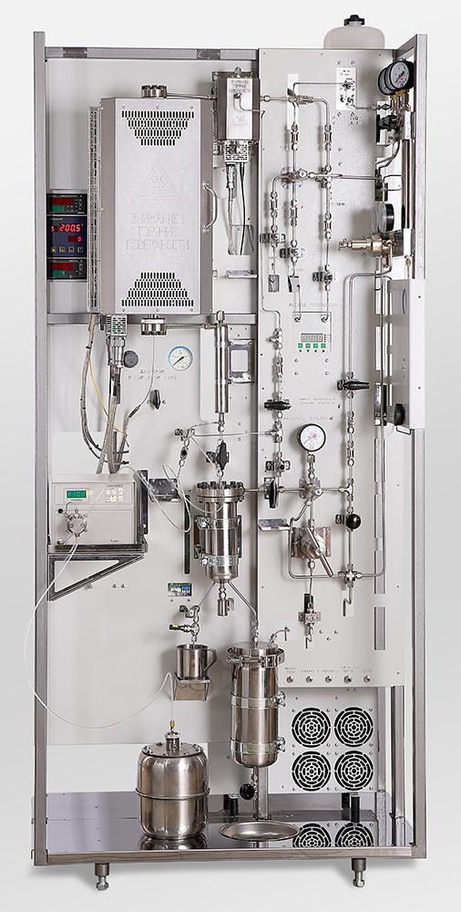 Универсальная стендовая лабораторная установка для исследования процессов основного органического синтеза в реакторе с неподвижным слоем катализатора