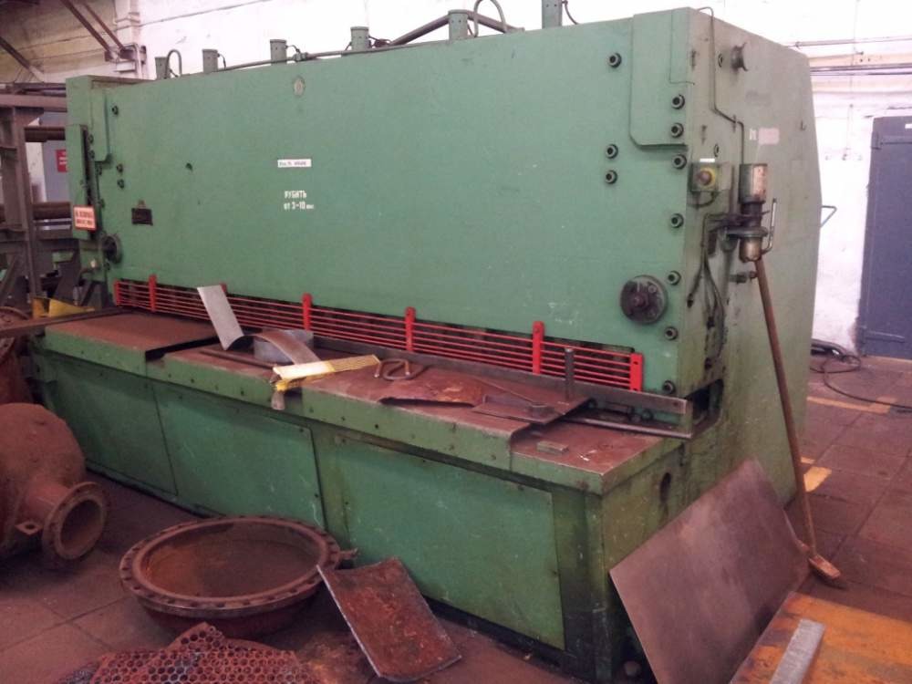 Гильотинные ножницы FG-1030