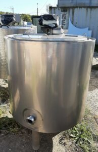 Емкости нержавеющие ,объем — 0,35 куб.м., (заквасочник ОЗУ-350, ванна длительной пастеризации ВДП-350) Емкости нержавеющие ,объем — 0,35 куб.м., (заквасочник ОЗУ-350, ванна длительной пастеризации ВДП-350)