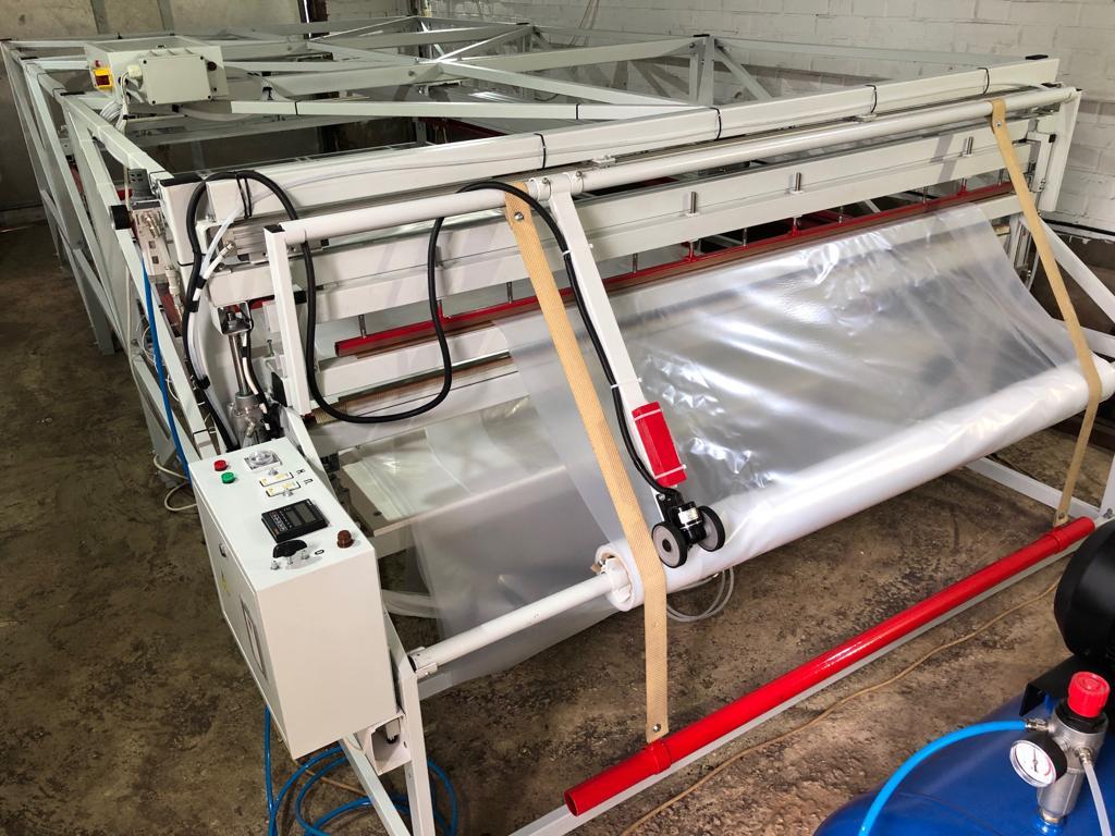 Автомат для производства больших пакетов. Автомат для производства больших пакетов.