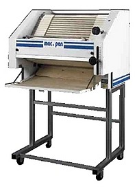 Тестозакатывающая машина MBA Италия Тестозакатывающая машина MBA Италия