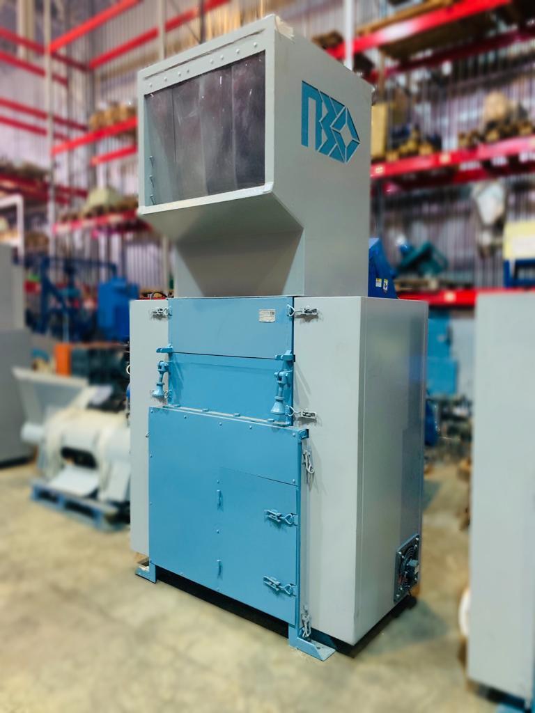 Дробилка пластмасс PZO-600 DKG Дробилка пластмасс PZO-600 DKG