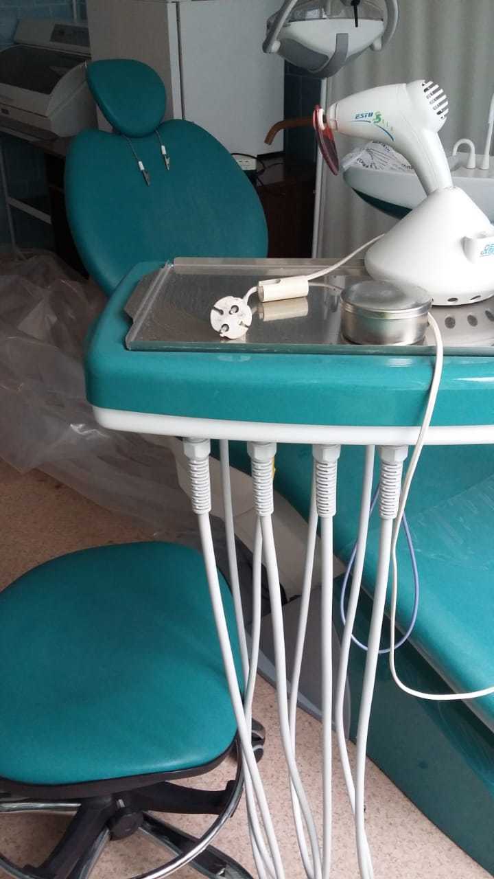 Установка стоматологическая Smile Mini 04-4P, компрессор ДК50-10 С 1124 Установка стоматологическая Smile Mini 04-4P, компрессор ДК50-10 С 1124