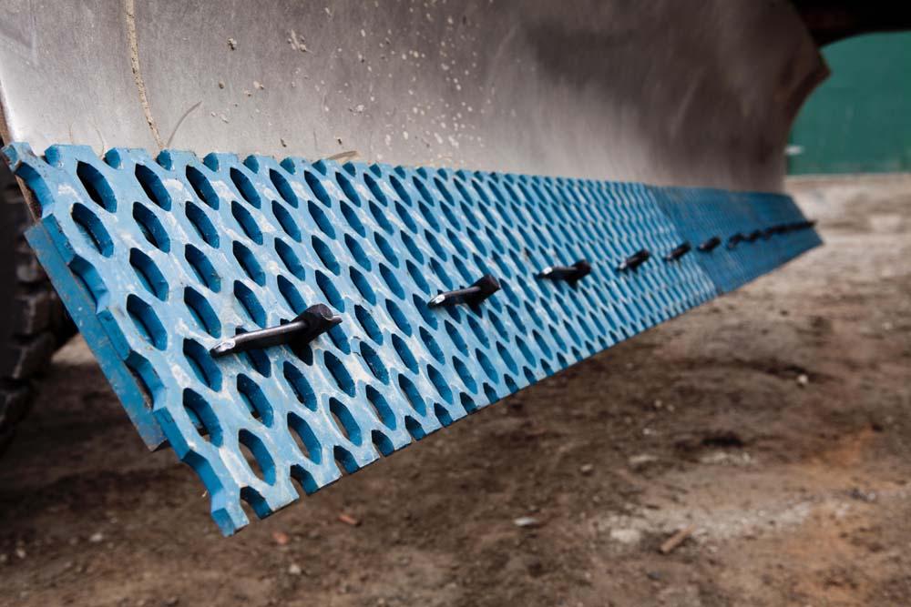 Сетчатые ножи отвалов автогрейдеров Сетчатые ножи отвалов автогрейдеров