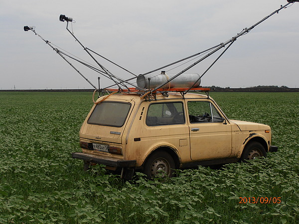 Опрыскиватель для полей на а/м Нива Опрыскиватель для полей на а/м Нива