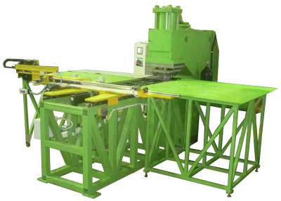 Пресс с ЧПУ для вырубки колец из паронита модели ПГКПФ3 Пресс с ЧПУ для вырубки колец из паронита модели ПГКПФ3