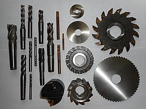 Покупаем неликвиды заводов и предприятий России. Металлорежущий инструмент: фрезы, сверла, резцы токарные, напильники, абразив, шлифовальные круги, зе Покупаем неликвиды заводов и предприятий России. Металлорежущий инструмент: фрезы, сверла, резцы токарные, напильники, абразив, шлифовальные круги, зе